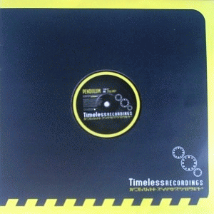 Pendulum : Back 2 You - Still Grey